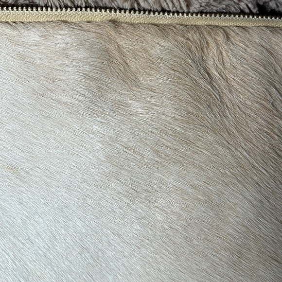 New-Cow Hide Fur Clutch/wristlet bag w/Pink Cloth interior. - Picture 4 of 4